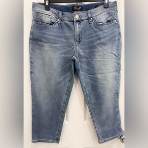 Seven7 Light Blue Straight Leg Girlfriend Capri Jeans
